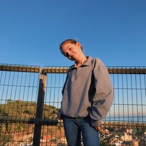 Meet your Posher, Julia